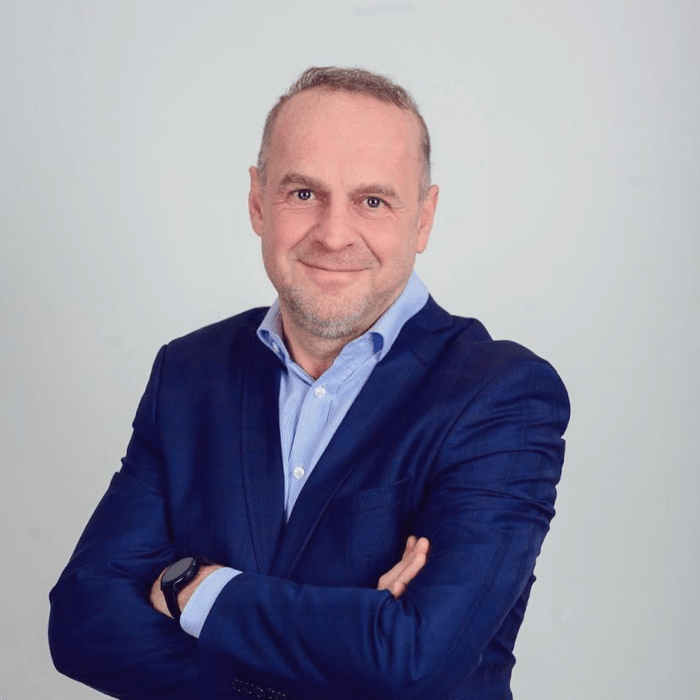 Dr Paweł Zawadzki